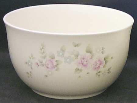 Tea Rose 9" Salad Serving Bowl