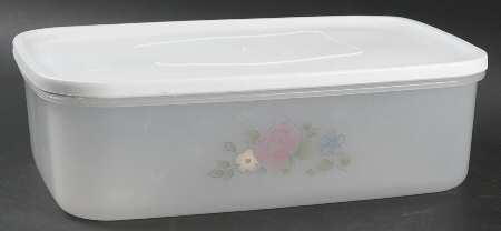 Tea Rose 9" Plastic Container with Lid by Pfaltzgraff
