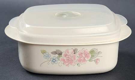Tea Rose 16 Oz Square Plastic Microwave Bowl w/Vent Lid by Pfaltzgraff