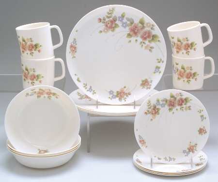 Tea Rose 16 Piece Melamine Set