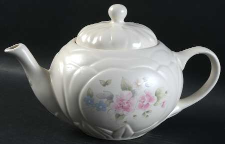 Tea Rose Embossed Floral Teapot & Lid