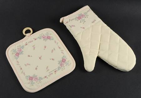 Trousseau Cloth Oven Mitt and Potholder Set