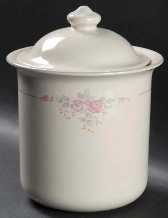 Trousseau Medium Canister & Lid