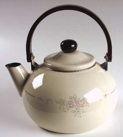 Trousseau Metal Kettle & Lid