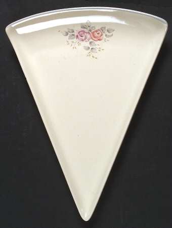 Trousseau Triangular Shape Slice Plate