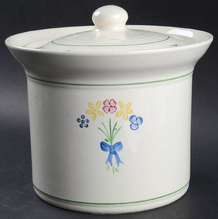 Vickie Hanson Extra Large Canister & Lid