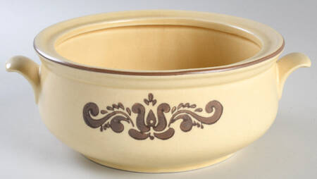 Village (Made in USA) 2 Qt Round Covered Casserole No Lid