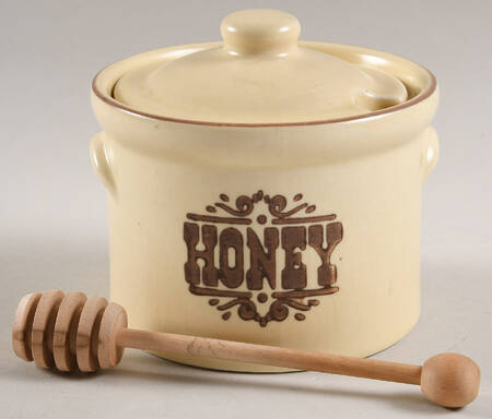 Village (Made in USA) Honey Pot with Lid and Spoon/Dipper