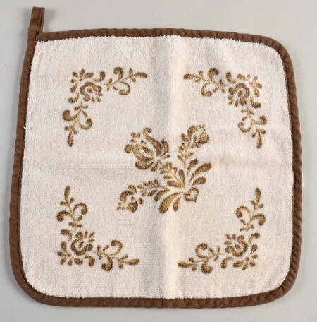 Village (Made in USA) Cloth Potholder