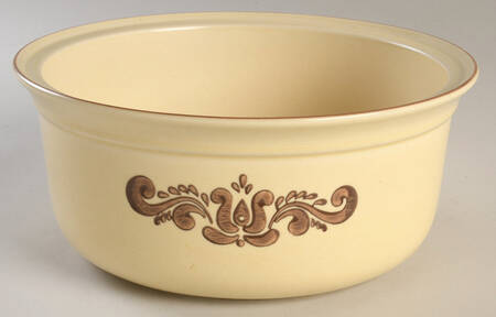 Village (Made in USA) 2 Qt Round Covered Casserole No Lid