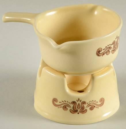 Village (Made in USA) Potpourri/Butter Sauce & Stand