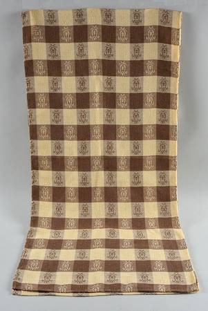 Village (Made in USA) 17" X 70" Cloth Table Runner