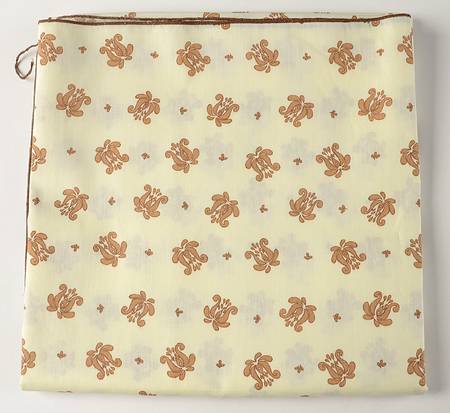 Village (Made in USA) 47" Square Tablecloth