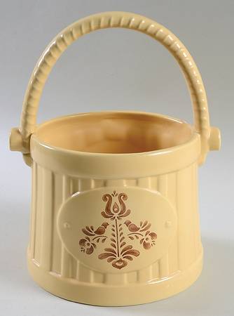 Village (Made in USA) Sculpted Basket