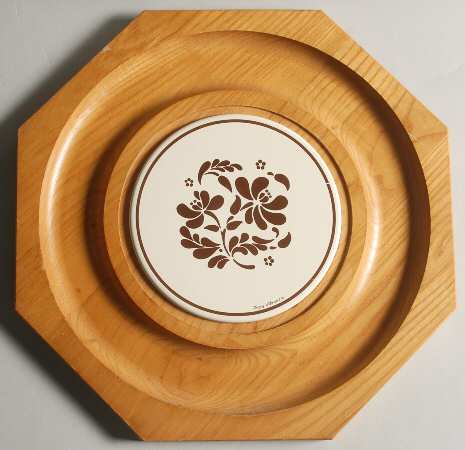 Village (Made in USA) Octagonal Wood Cheese with Tile