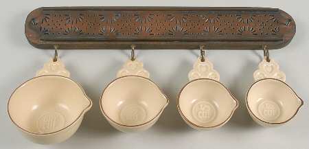 Village (Made in USA) Measuring Cup Set with Wood & Copper Rack