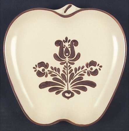 Village (Made in USA) Apple Shaped Plate