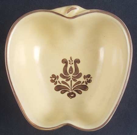 Village (Made in USA) Small Baked Apple Dish