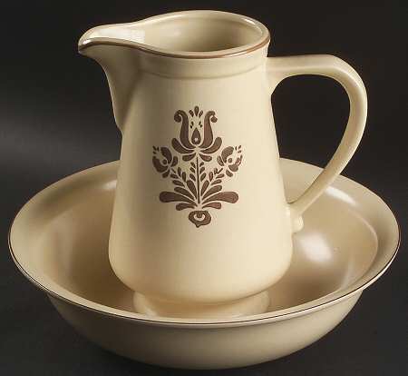 Village (Made in USA) 64 Oz Pitcher and Bowl Set