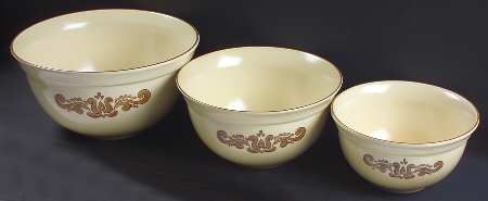 Village (Made in USA) (3 Piece) Mixing Bowl Set