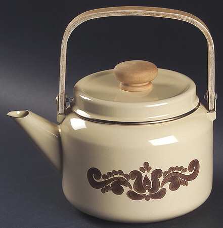 Village (Made in USA) Metal Kettle & Lid