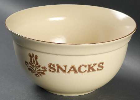 Village (Made in USA) Snack Serving Bowl