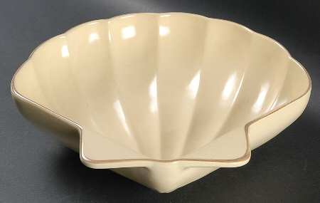 Village (Made in USA) Large Shell Shaped Dish