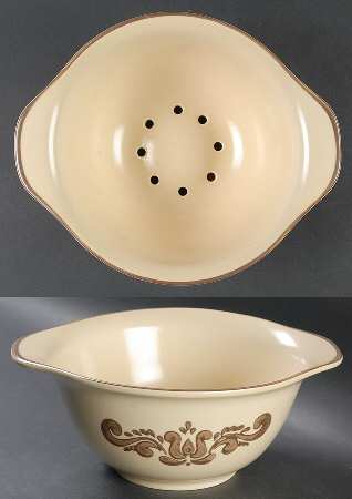 Village (Made in USA) (2 Piece) Drain Set, Colander Only