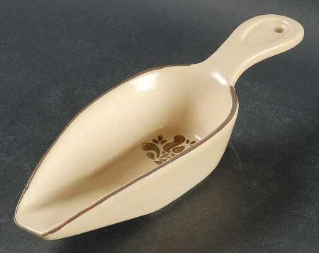 Village (Made in USA) Large Scoop