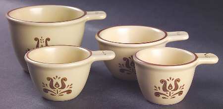 Village (Made in USA) Measuring Cup Set (1 Cup,1/2 Cup,1/3 Cup,1/4 Cup)