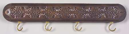 Village (Made in USA) Wall Hanging Mug Rack Hold 4 Mugs