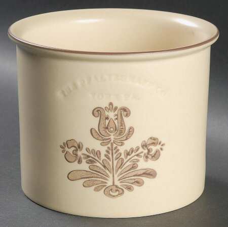 Village (Made in USA) Gadget Crock