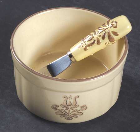 Village (Made in USA) Dip Bowl & Spreader Set