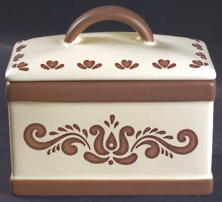 Village (Made in USA) Kitchen Keeper & Lid