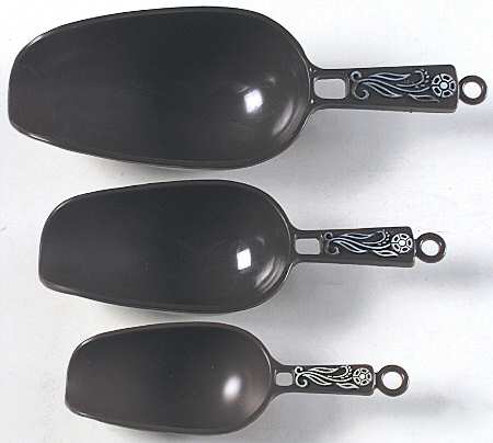 Village (Made in USA) (3 Piece) Plastic Scoop Set