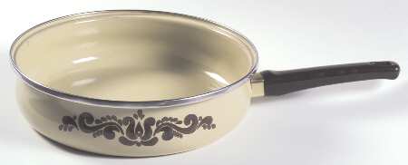 Village (Made in USA) 10" Metal Skillet No Lid
