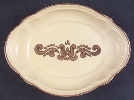 Village (Made in USA) Small Oval Tray