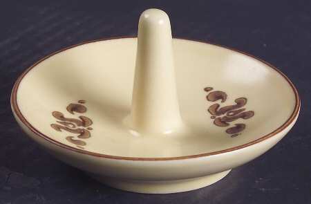 Village (Made in USA) Ring Holder