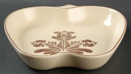 Village (Made in USA) Baker-Apple Shaped