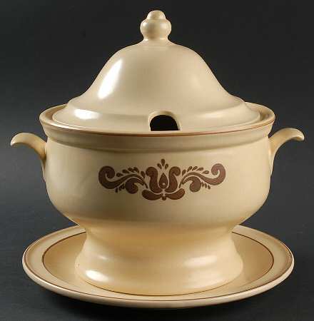 Village (Made in USA) Tureen & Lid w/Underplate