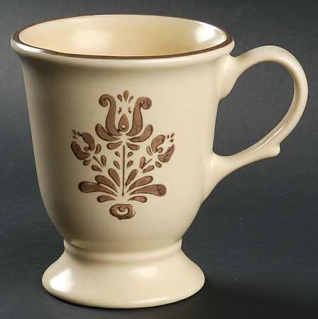 Village (Made in USA) Extra Large 16 Oz Pedestal Mug