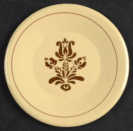 Village (Made in USA) Metal Toy Saucer