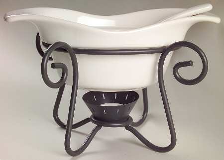 White Gravy Server & Ladle & Metal Stand