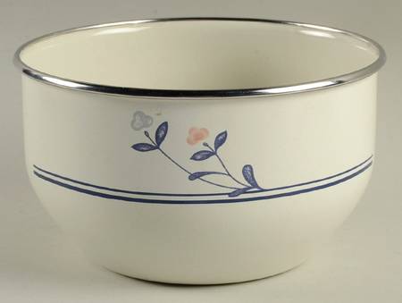 Windsong 6" Metal Bowl