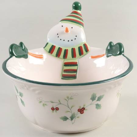 Winterberry Figural All Purpose Bowl
