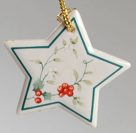 Winterberry Ornament