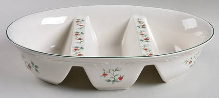 Winterberry 3-Part Oval Divided Server