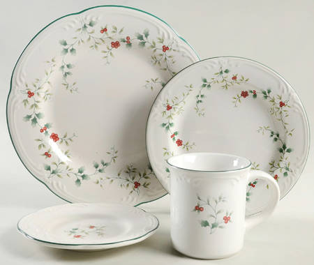 Winterberry 4 Piece Place Setting