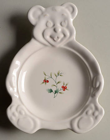 Winterberry Child's Plate