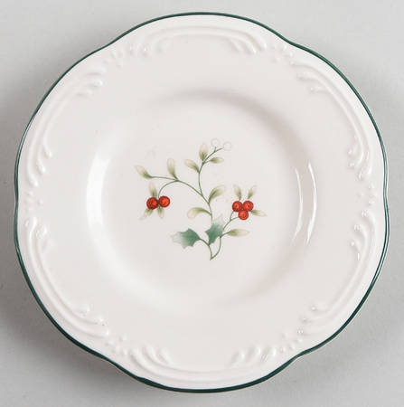 Winterberry Bread & Butter Plate